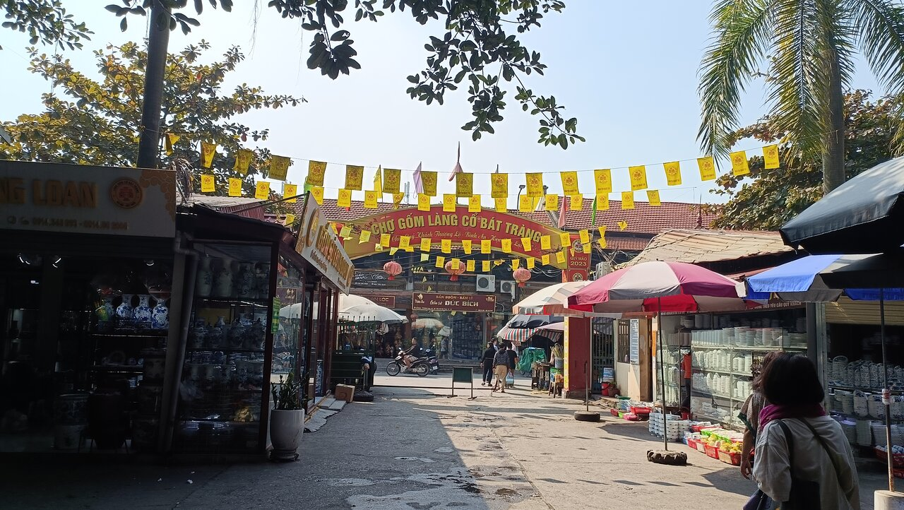 Làng gốm Bát Tràng là nơi lưu giữ tinh hoa nghệ thuật truyền thống